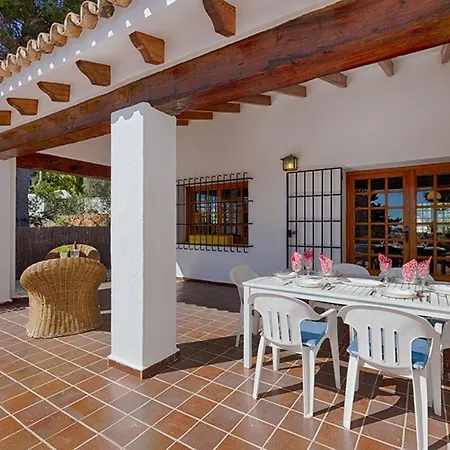 Guzman- Andurina Villa